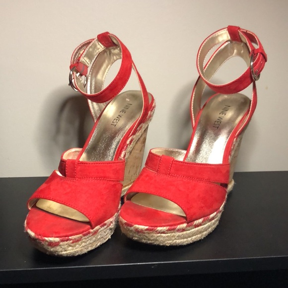 Nine West Fender Red Cork Heel Wedges - Picture 14 of 14